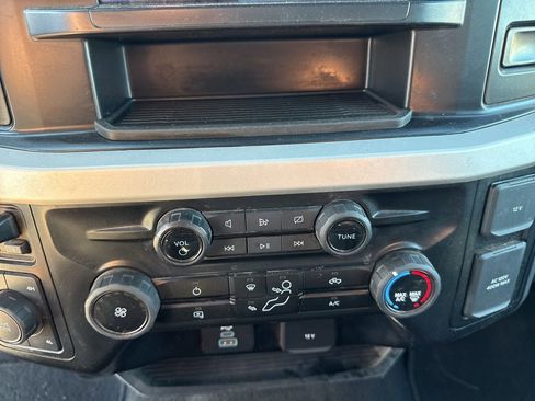 Used 2024 Ford F250 XLT image 24