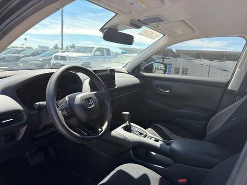 Used 2024 Honda HR-V LX image 3