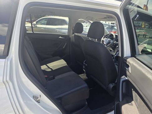 Used 2019 Volkswagen Tiguan S w/ Driver Assistance Package AWD/4WD image 31