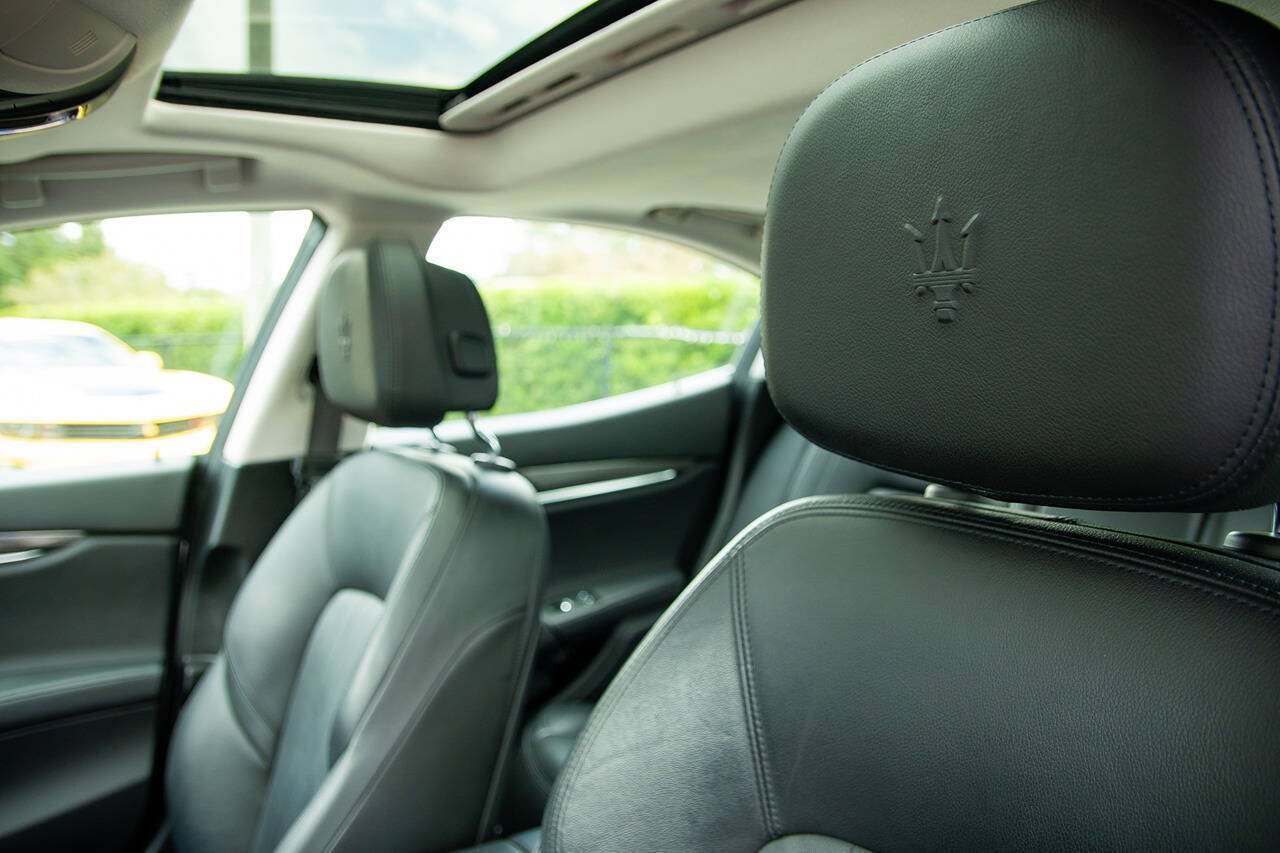 Used 2020 Maserati Ghibli RWD image 30