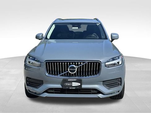 Used 2023 Volvo XC90 B5 Core w/ Protection Package Premier AWD/4WD image 3