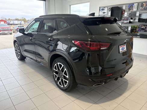 Used 2025 Chevrolet Blazer RS w/ Driver Confidence II Package image 4