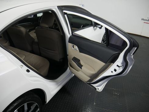 Used 2014 Honda Civic EX-L image 8