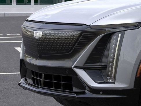 New 2025 Cadillac Lyriq Sport RWD image 16