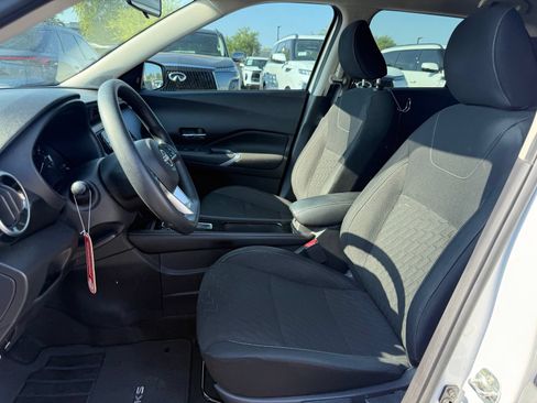 Certified 2023 Nissan Kicks SV FWD image 12