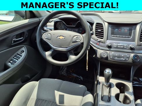 Used 2017 Chevrolet Impala LS image 27