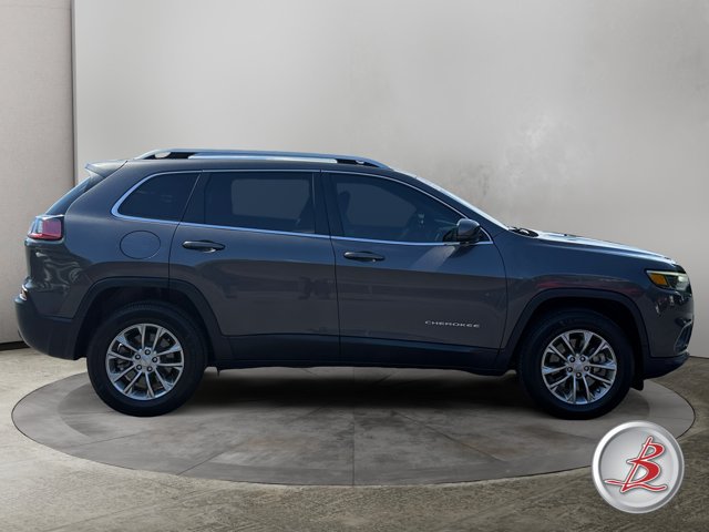 Used 2019 Jeep Cherokee Latitude Plus AWD/4WD image 8
