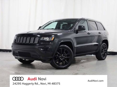 Used 2019 Jeep Grand Cherokee Altitude AWD/4WD image 1