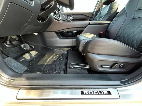 Used 2021 Nissan Rogue Platinum AWD/4WD image 27
