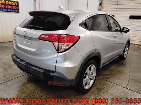 Used 2016 Honda HR-V EX image 3