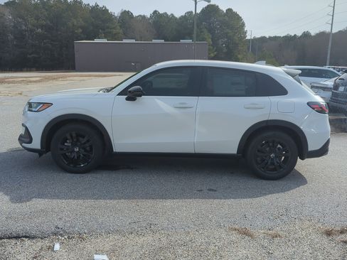 New 2026 Honda HR-V Sport image 8