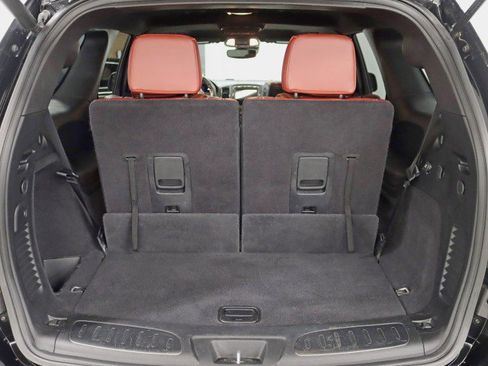Used 2018 Dodge Durango SRT w/ SRT Interior Appearance Group image 39