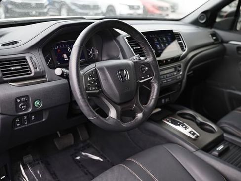 Used 2023 Honda Passport TrailSport image 22