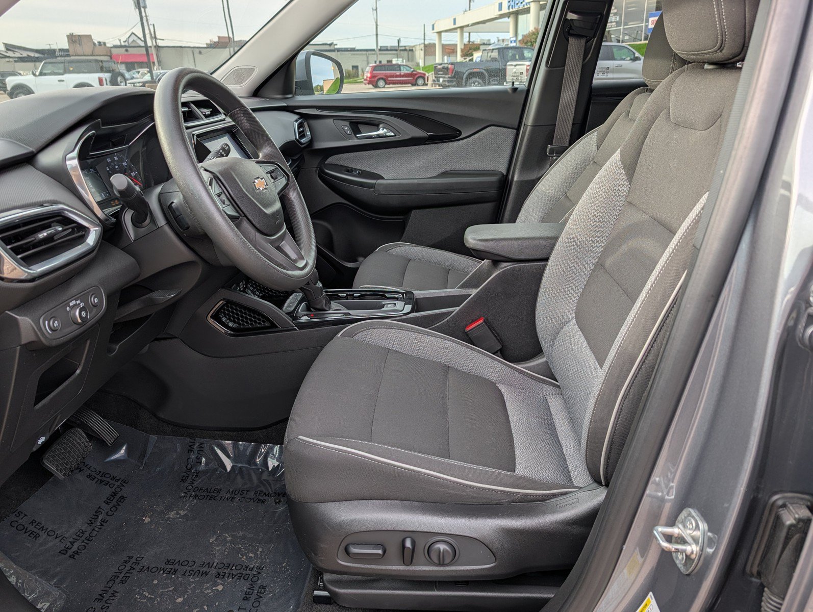 Used 2021 Chevrolet TrailBlazer LT w/ Convenience Package AWD/4WD image 12