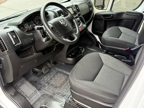 Used 2021 RAM ProMaster 2500 FWD image 12