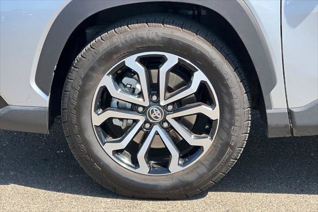Certified 2025 Toyota Corolla Cross AWD Hybrid image 30