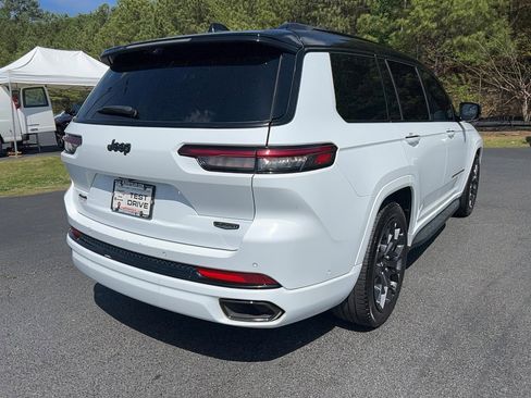 Used 2023 Jeep Grand Cherokee L Summit image 5