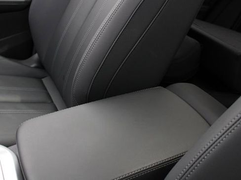 Used 2025 Audi Q5 Premium w/ Convenience Package AWD/4WD image 19