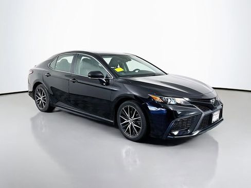Used 2023 Toyota Camry SE AWD/4WD image 8