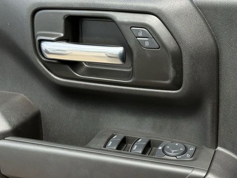 Certified 2025 Chevrolet Silverado 1500 Custom w/ LPO, Dark Essentials Package image 21