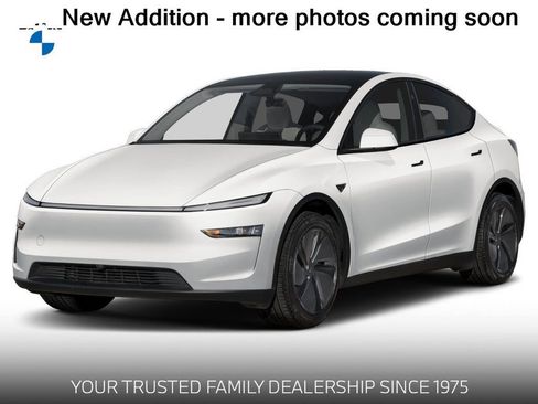 Used 2026 Tesla Model Y Long Range AWD/4WD image 1