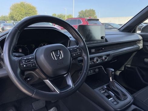 Used 2023 Honda CR-V Sport image 9