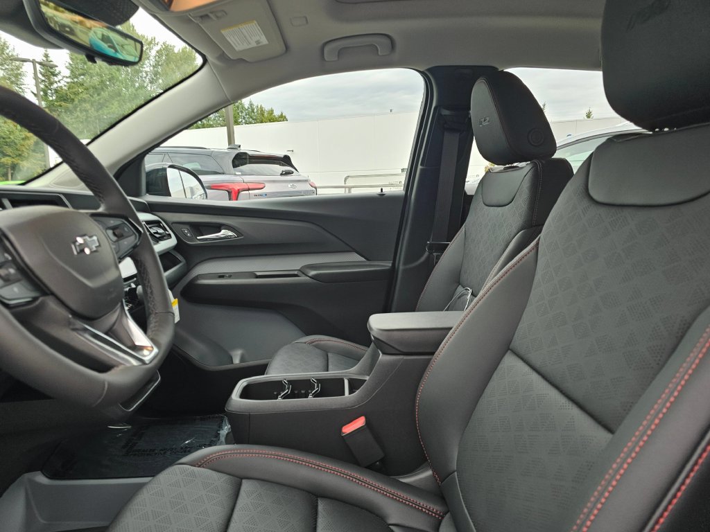 New 2027 Chevrolet Bolt RS w/ Technology Package FWD image 24