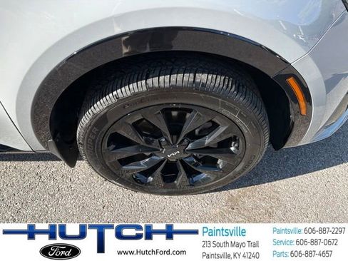 Used 2023 Kia Sorento SX AWD/4WD image 19