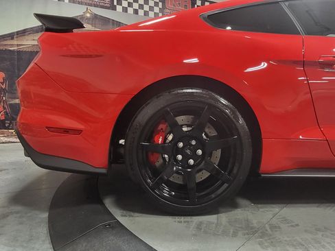 Used 2017 Ford Mustang Shelby GT350R w/ GT350R Equipment Group 920A image 7