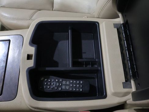 Used 2014 GMC Yukon XL Denali AWD/4WD image 30