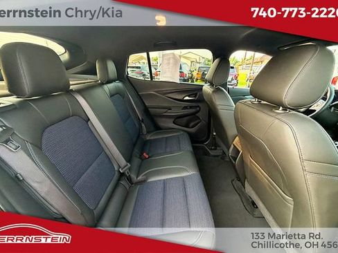 Used 2024 Buick Envista Preferred w/ Convenience I Package FWD image 25