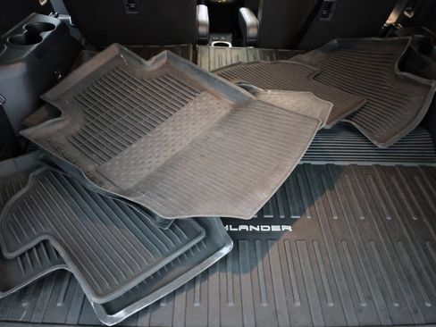 Used 2021 Toyota Highlander Platinum image 58