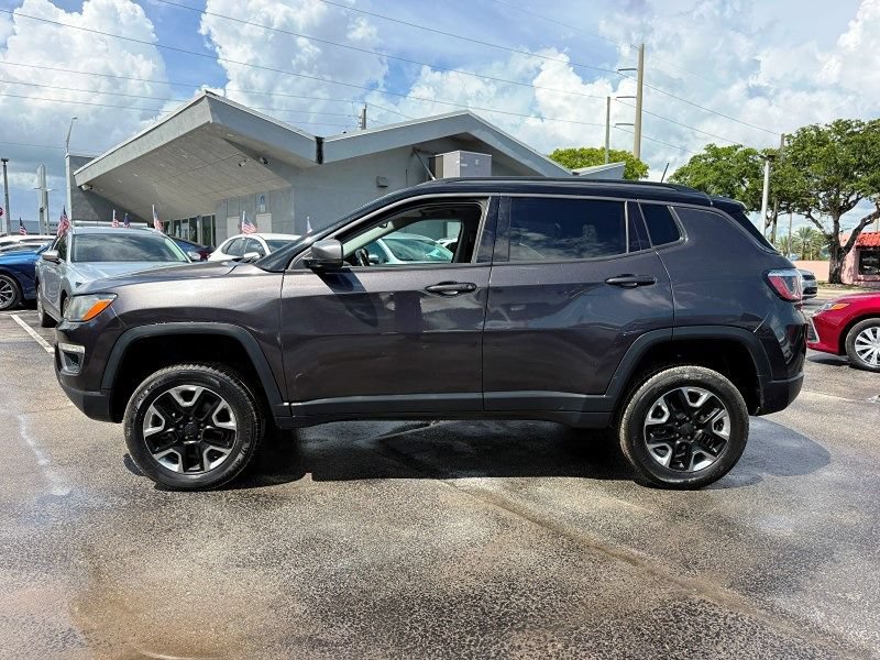Used 2018 Jeep Compass Trailhawk w/ Leather Interior Group AWD/4WD image 8