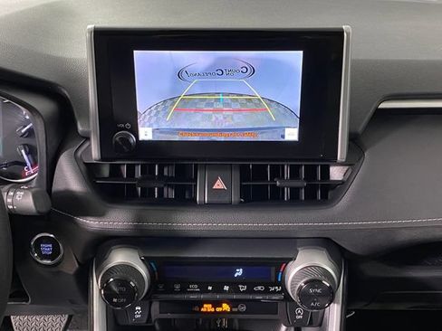 Certified 2025 Toyota RAV4 XLE AWD/4WD image 15