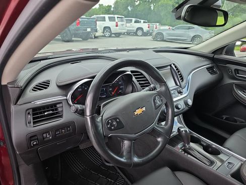Certified 2017 Chevrolet Impala LT w/ Convenience Package FWD image 10