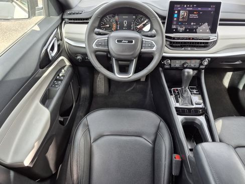 Used 2025 Jeep Compass Limited AWD/4WD image 28