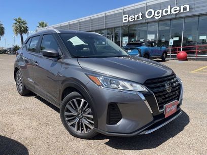 Certified 2021 Nissan Kicks SV