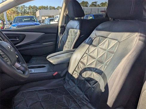 Used 2021 Nissan Murano S image 14