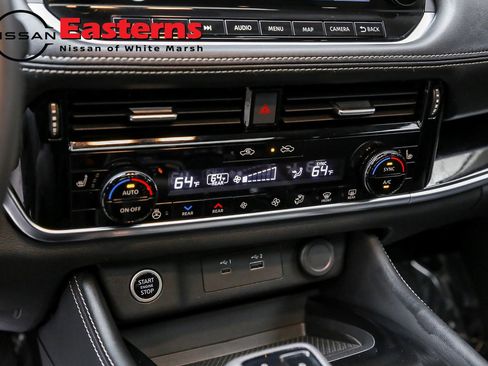 Used 2023 Nissan Rogue SL w/ SL Premium Package image 19