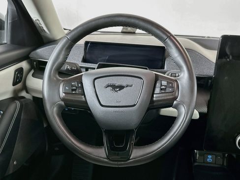 Used 2022 Ford Mustang Mach-E Premium AWD/4WD image 18