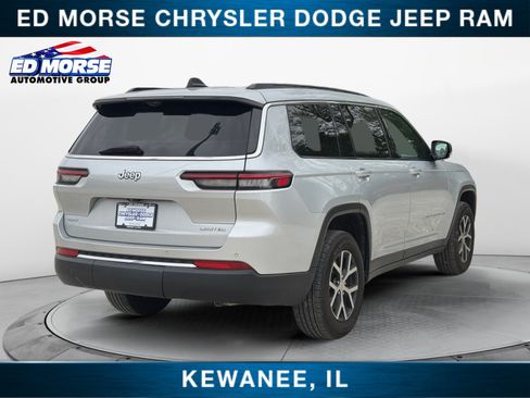 Used 2024 Jeep Grand Cherokee L Limited w/ Luxury Tech Group II AWD/4WD image 5