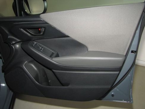 Used 2025 Subaru Crosstrek 2.0i Premium AWD/4WD image 19