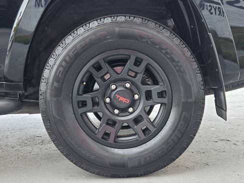 Used 2023 Toyota 4Runner SR5 Premium w/ Moonroof Package AWD/4WD image 30