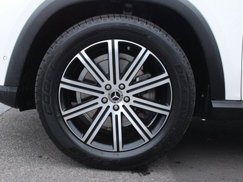 Certified 2024 Mercedes-Benz GLE 350 4MATIC image 8