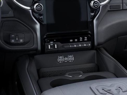 New 2026 RAM 2500 Laramie AWD/4WD image 24
