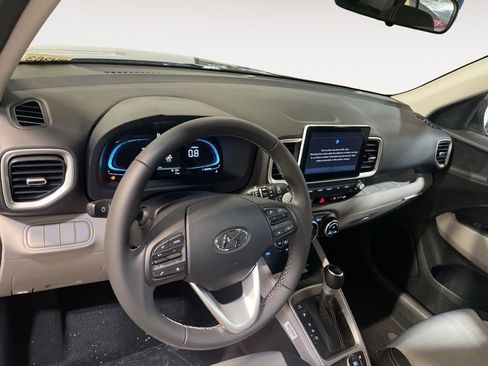 New 2026 Hyundai Venue SEL FWD image 18