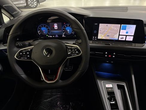 Certified 2022 Volkswagen GTI Autobahn FWD image 27