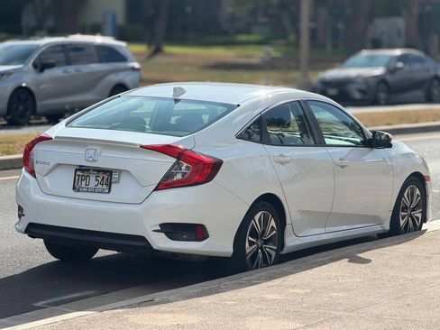 Used 2018 Honda Civic EX-L image 5