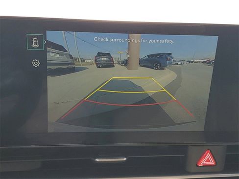 New 2026 Kia Carnival EX image 16