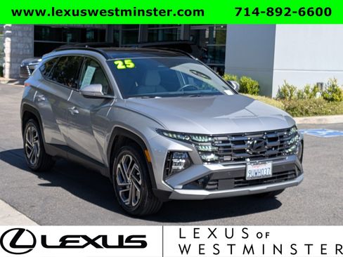 Used 2025 Hyundai Tucson Limited AWD/4WD image 3
